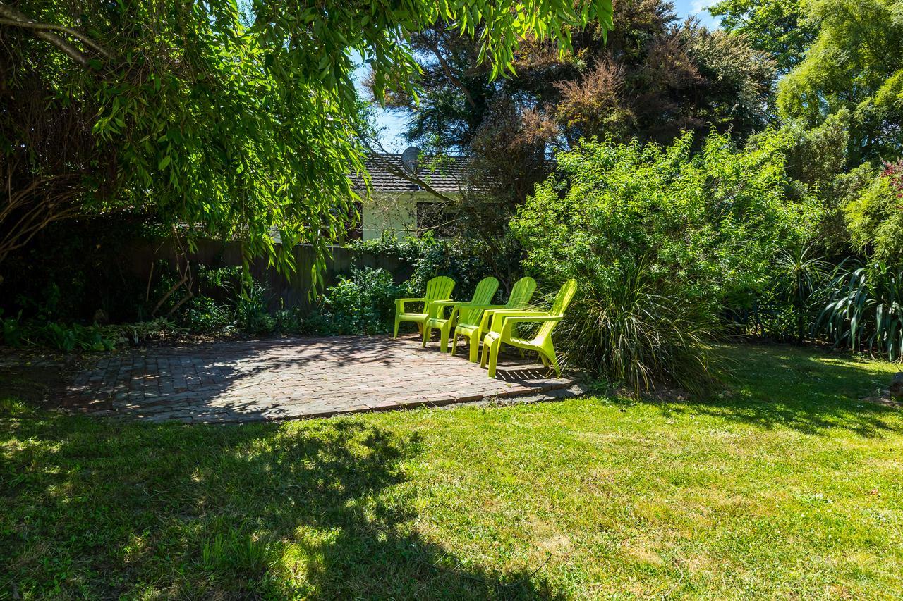 The Sanctuary Beach Side And Spa Timaru Exterior photo